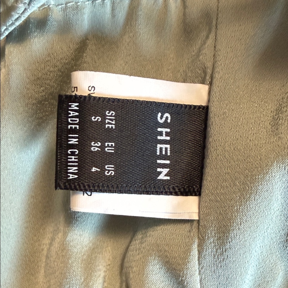 SHEIN Light Sage Bow-Front Bandeau Top with Ties - Picture 4 of 4